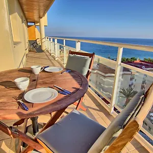 Carvajal Seafront Penthouse Apartamento